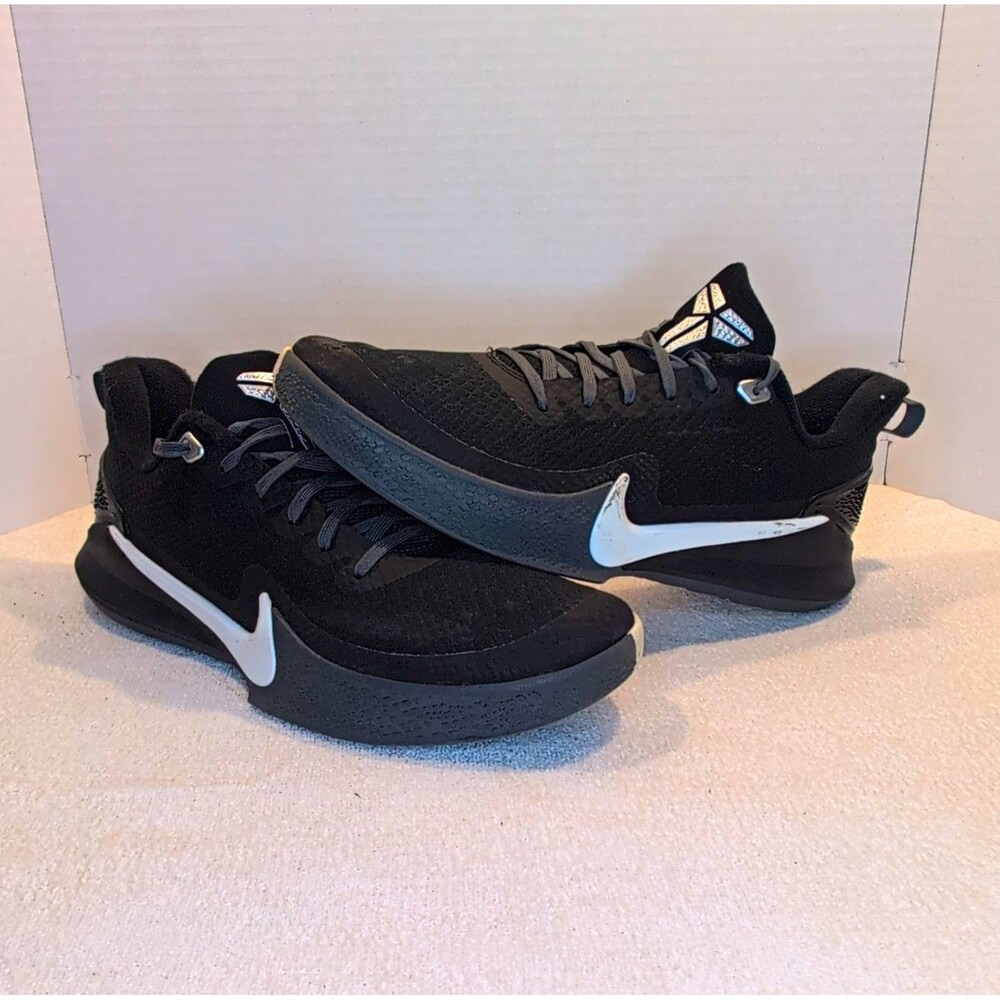 Nike Mamba Focus TB Men’s Low Top Lace Up Sneakers Black/White AT1214-001 SZ 10